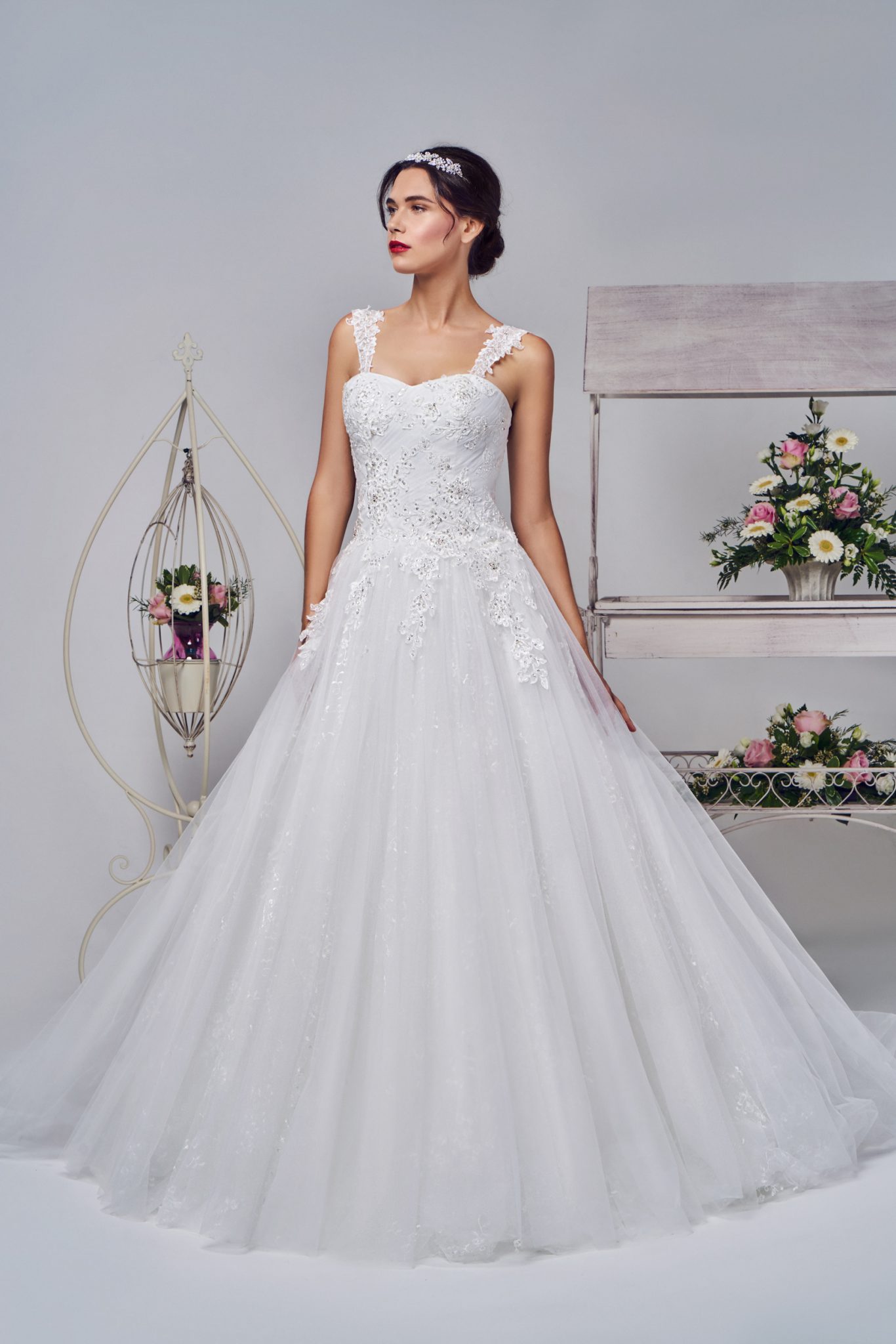 16328t-front - The Bridal Mill